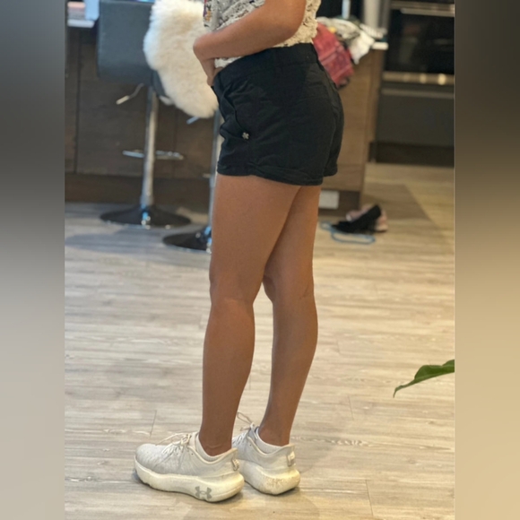 Flattering shorts - Picture 2 of 5